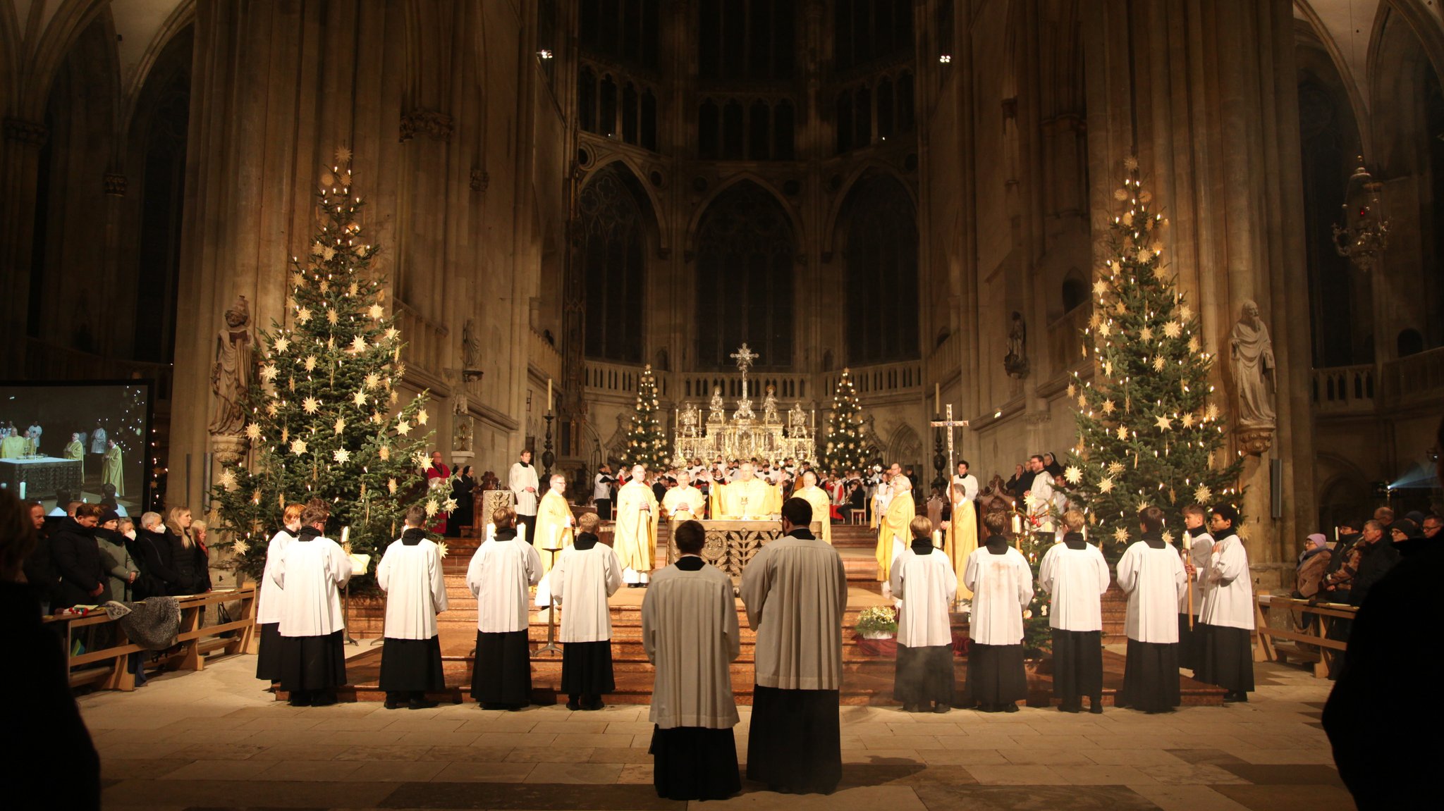 Christmette im Regensburger Dom St. Peter