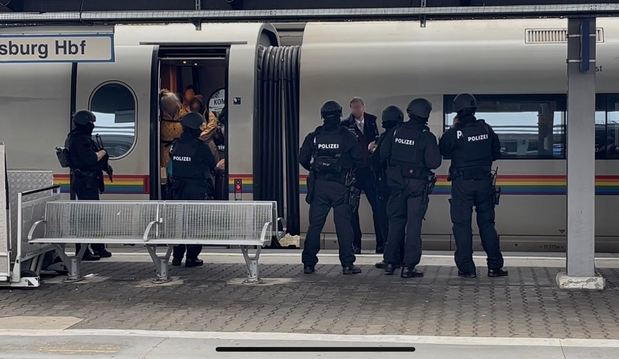 Großer Polizeieinsatz am Augsburger Hauptbahnhof.
