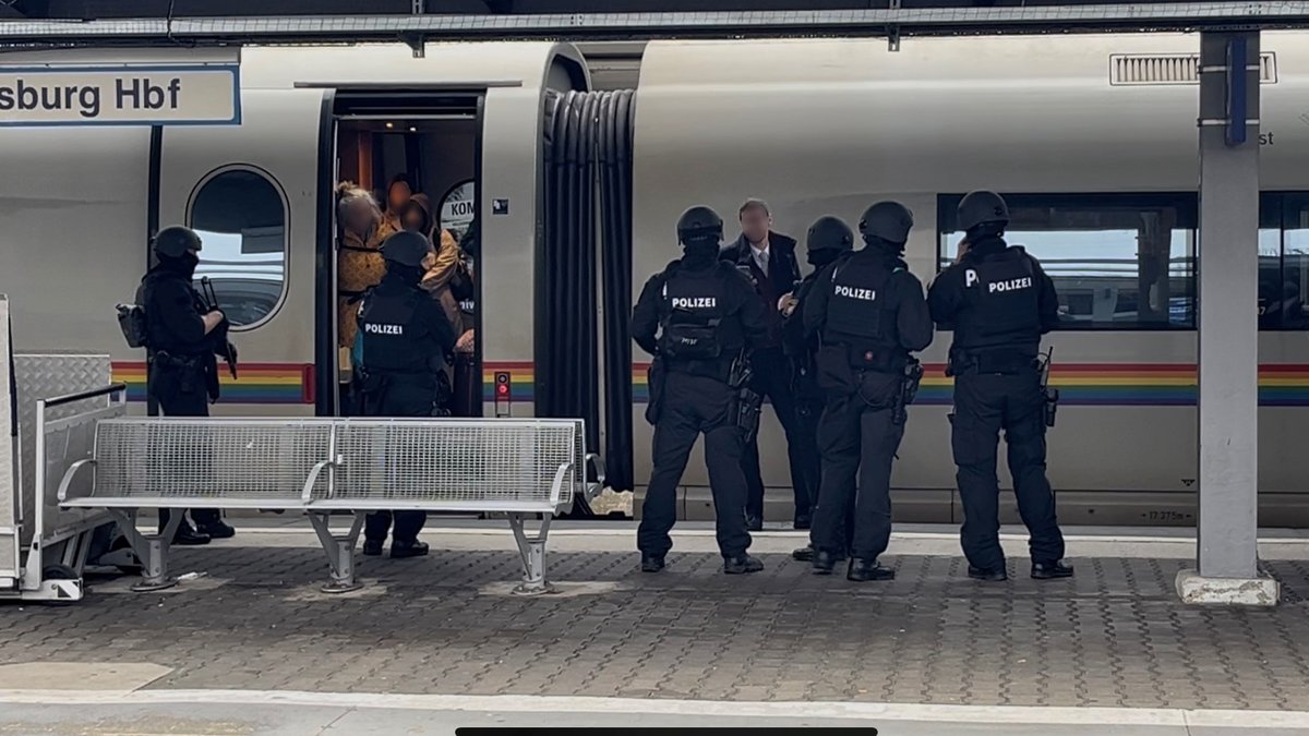 Mann mit Sturmhaube: Großeinsatz am Augsburger Hauptbahnhof