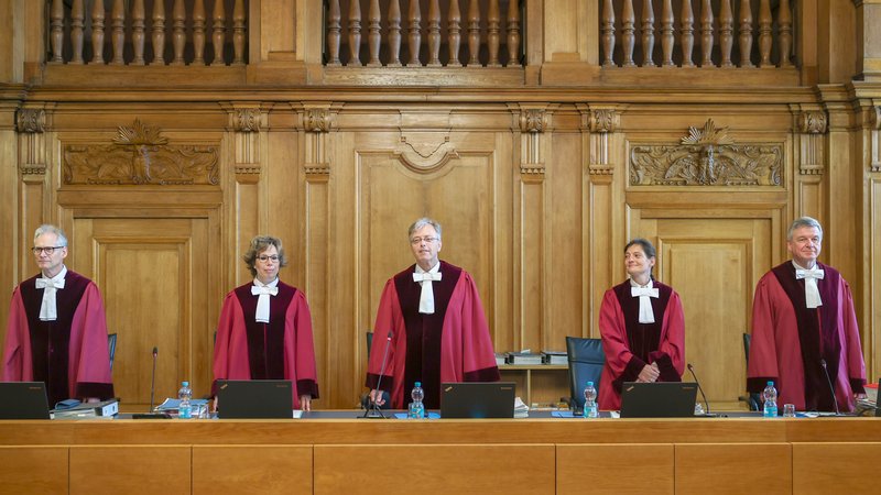 Revisionsverhandlung vor dem Bundesverwaltungsgericht zum rechtsextremen "Compact"-Magazin | Bild: picture alliance/dpa | Jan Woitas Revisionsverhandlung vor dem Bundesverwaltungsgericht zum rechtsextremen "Compact"-Magazin