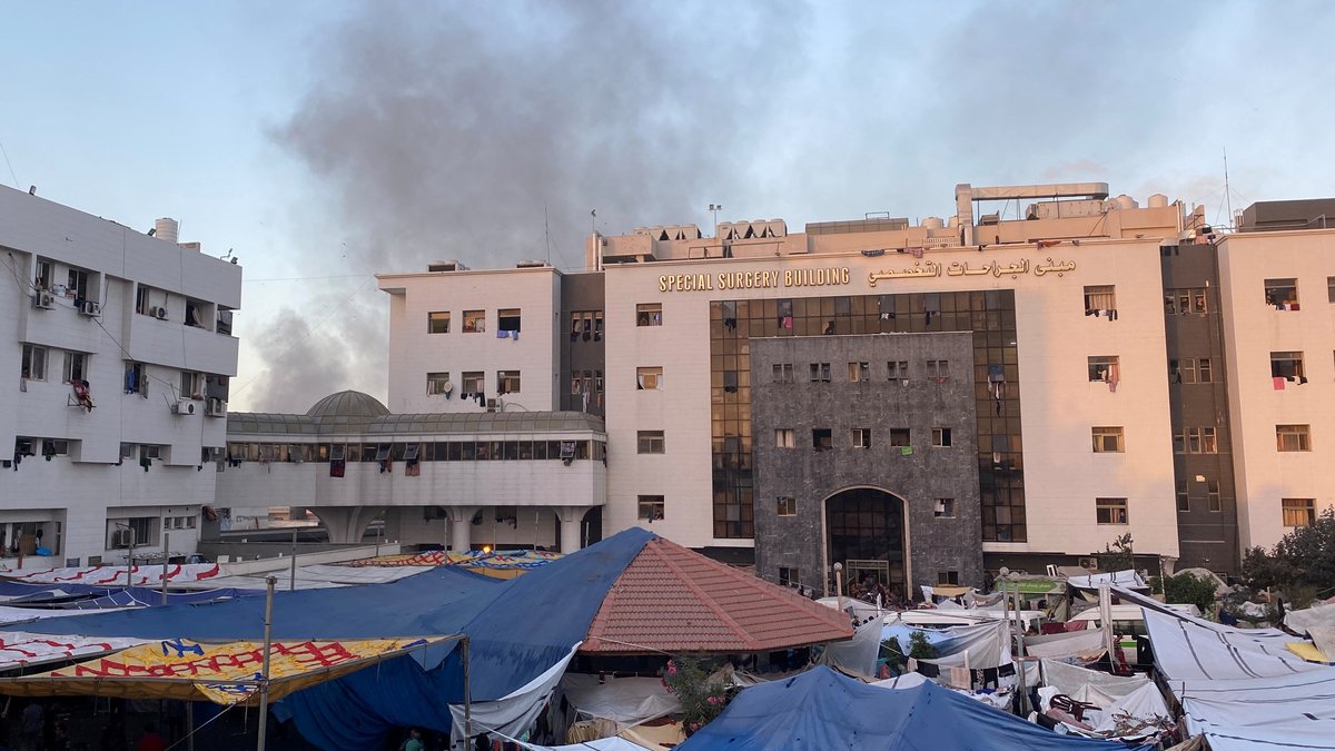 Das Al Schifa Krankenhaus in Gaza-Stadt. (Archivbild: 8.11.2023)