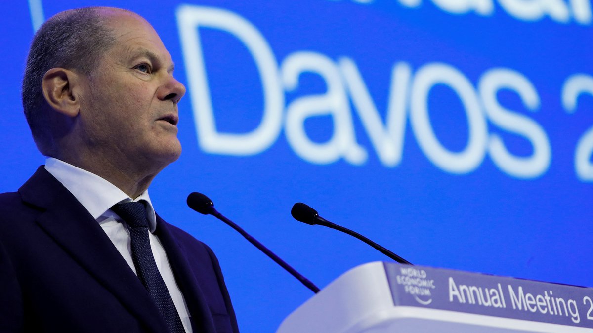 Kanzler Scholz bei seinem Auftritt in Davos