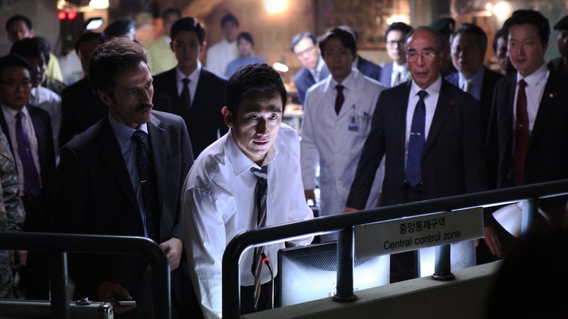 Das Virus schlägt zu - und Südkoreas Gesundheitssystem bricht zusammen: "Pandemie"-Filmszene.