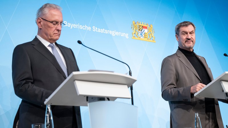 Joachim Herrmann und Markus Söder | Bild: dpa Joachim Herrmann und Markus Söder