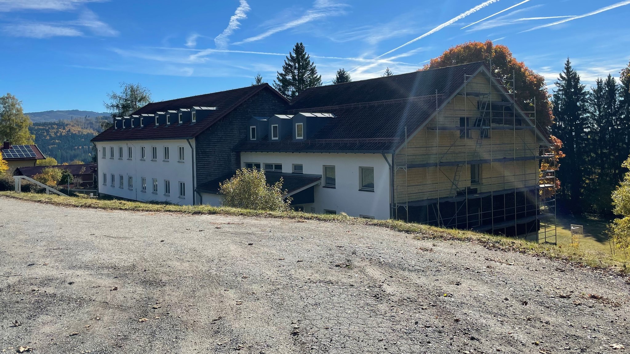 Eisensteiner Jugendherberge wird Familienhotel