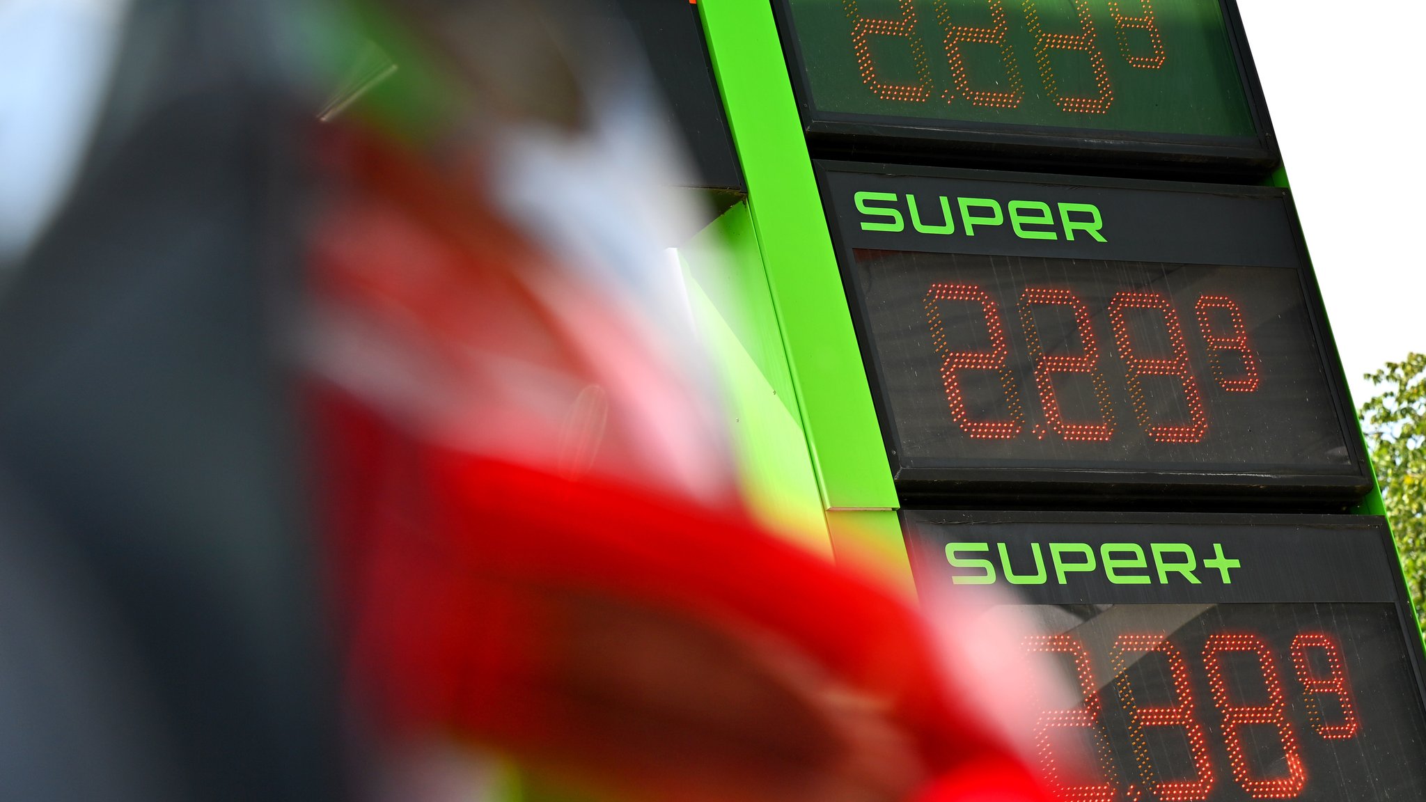 SPD pocht auf neue Spritpreisbremse