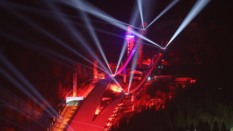 Eröffnungsfeier der Nordischen Ski-WM in Oberstdorf 2021 | Bild: picture-alliance/dpa Eröffnungsfeier der Nordischen Ski-WM in Oberstdorf 2021