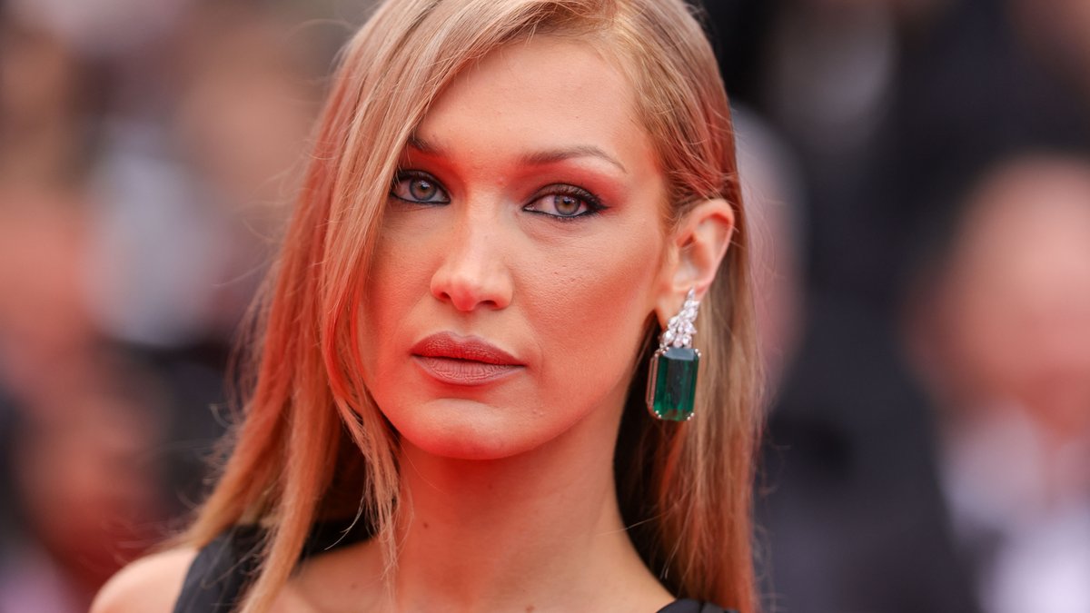 Lyme-Borreliose: Model Bella Hadid wird in Oberbayern behandelt