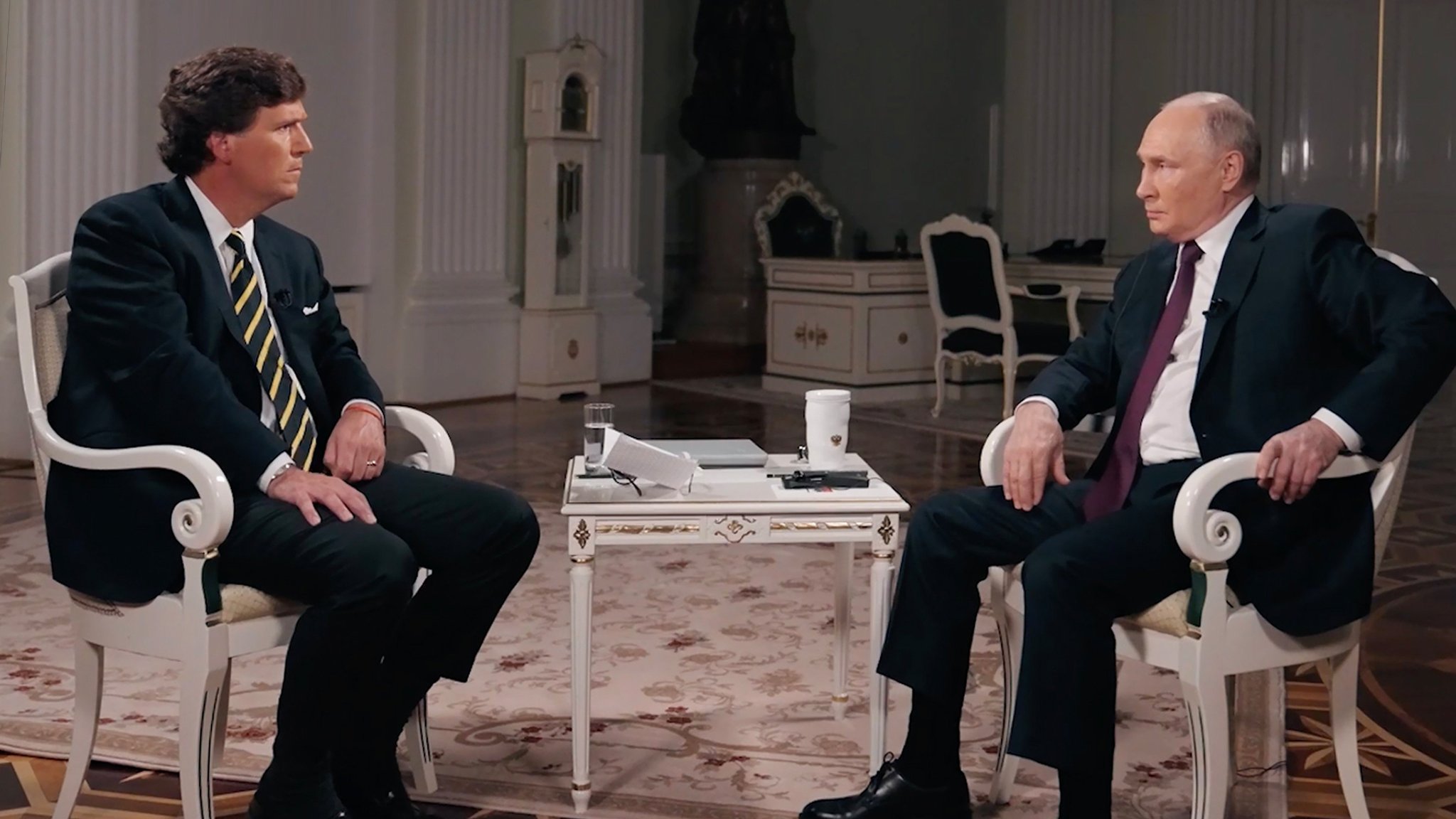 Wladimir Putin im Interview mit dem ultra-konservativen Moderator Tucker Carlson