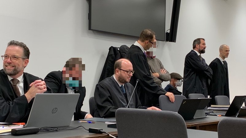 Prozessauftakt um Millionenbetrug | Bild: BR/Inga Pflug Prozessauftakt um Millionenbetrug