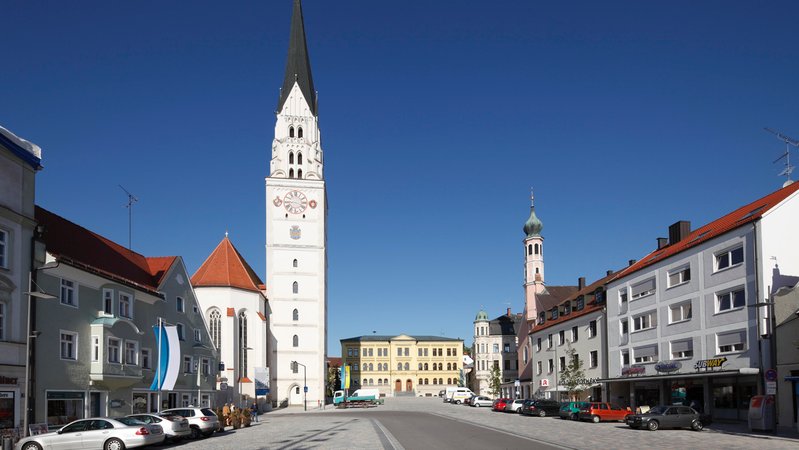 Pfaffenhofen an der Ilm (Symbolbild) | Bild: pa/imageBROKER/Martin Siepmann Pfaffenhofen an der Ilm (Symbolbild)