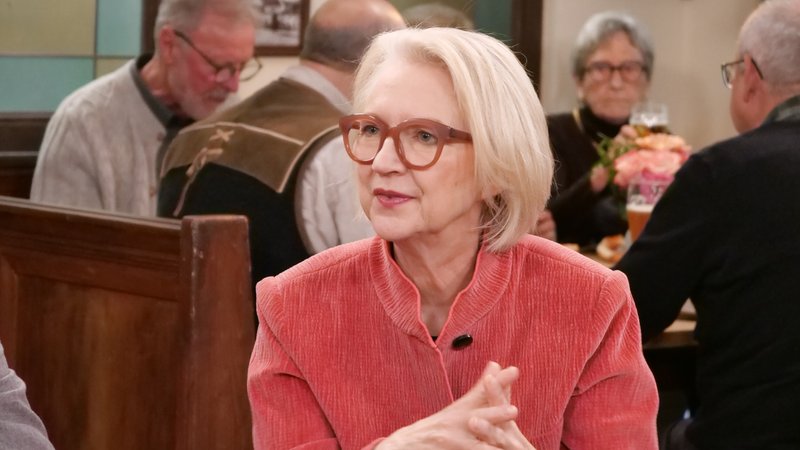 Die "Wirtschaftsweise" Monika Schnitzer beim "Sonntags-Stammtisch". | Bild: BR/ A. H. Schroll Die "Wirtschaftsweise" Monika Schnitzer beim "Sonntags-Stammtisch".