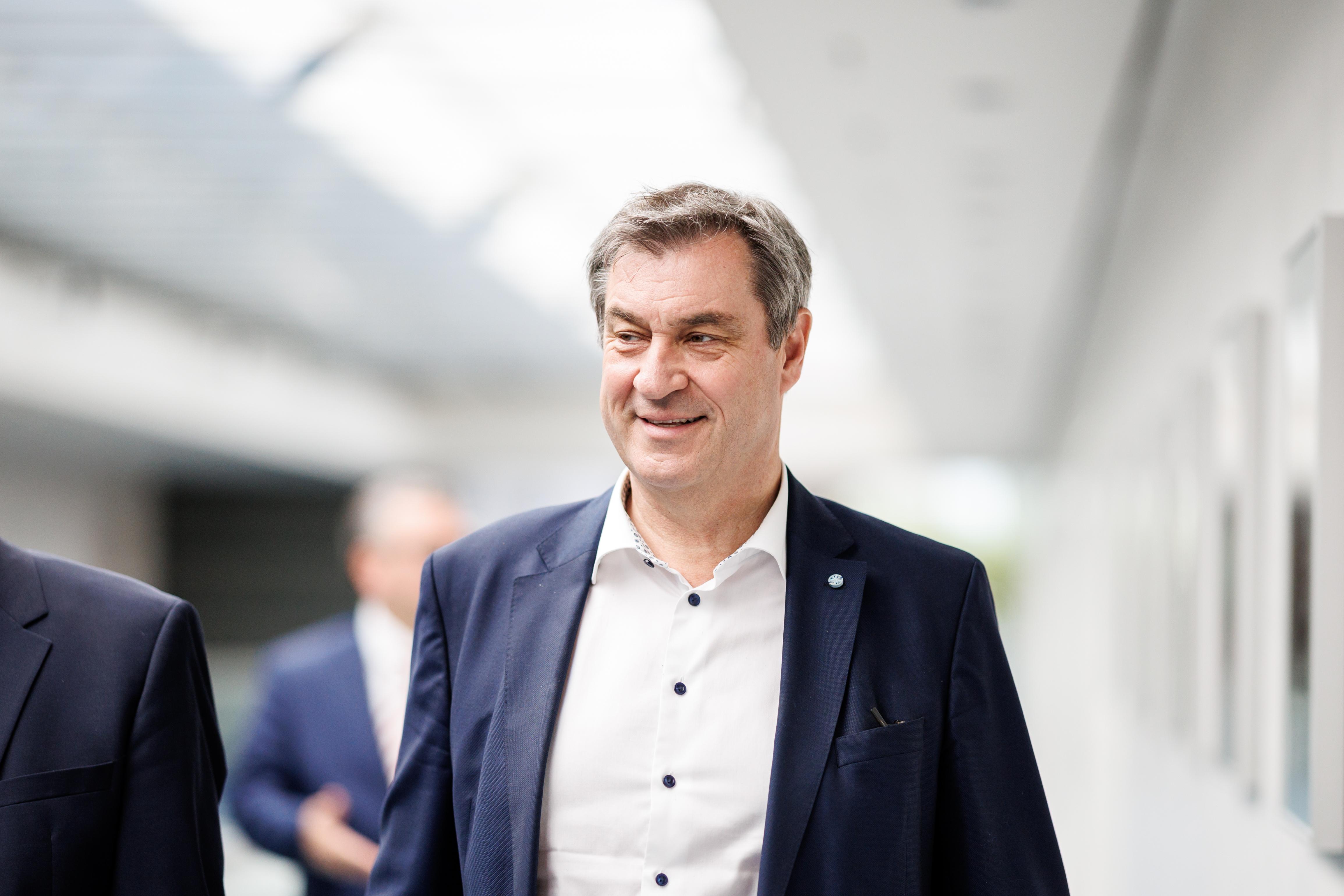Markus Söder auf dem Weg zu einer Sitzung
