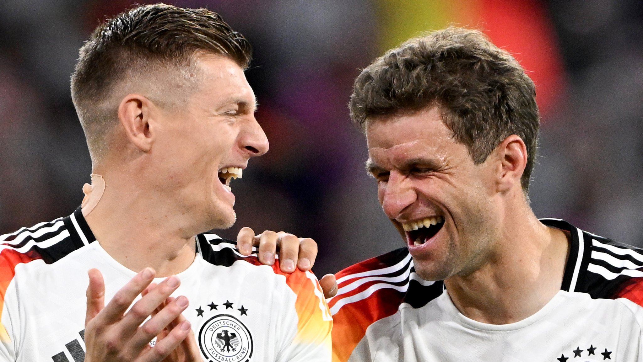 Toni Kroos und Thomas Müller (von links).