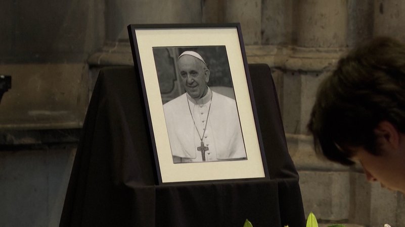 Reaktionen auf den Tod von Papst Franziskus | Bild: BR Reaktionen auf den Tod von Papst Franziskus