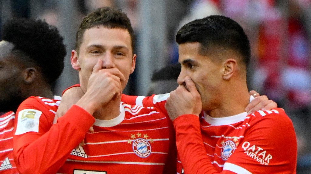 Benjamin Pavard und Joao Cancelo (rechts) | Bild: picture-alliance/dpa Benjamin Pavard und Joao Cancelo (rechts)
