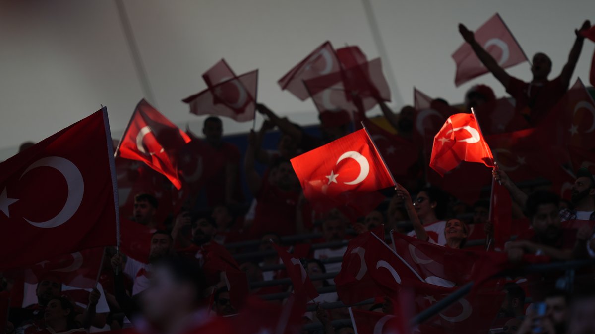 Symbolbild: Türkische Fußballfans 