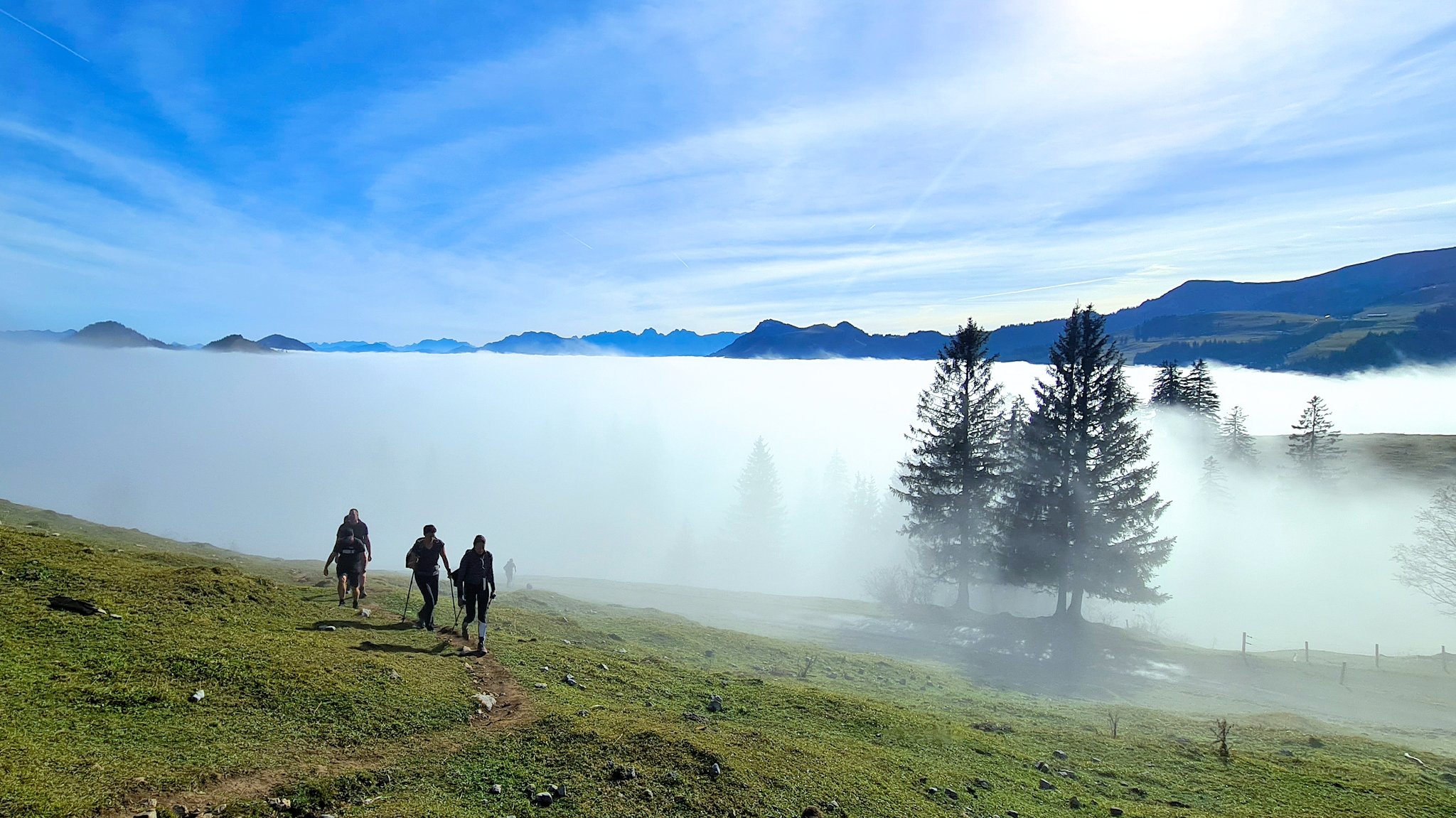 Seltenes Phänomen: "Methusalem-Hoch" taucht Südbayern in Nebel