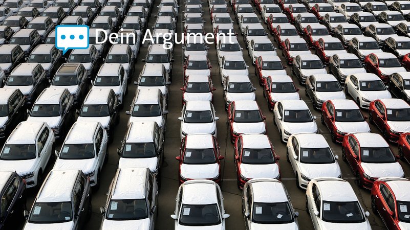 Massenhaft E-Autos aus China warten darauf, ihre Abnehmer zu finden.