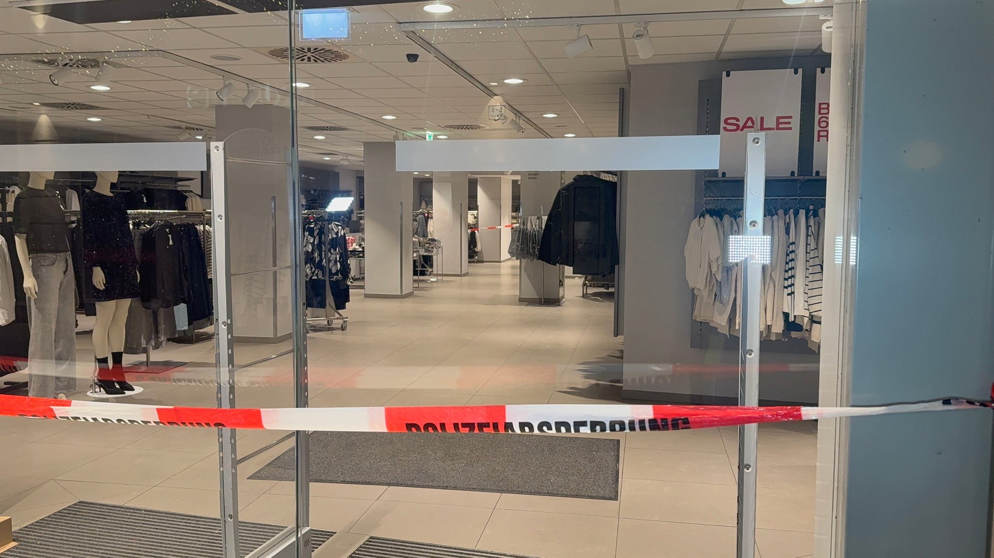 Überfallene H&M-Filiale in Ansbach