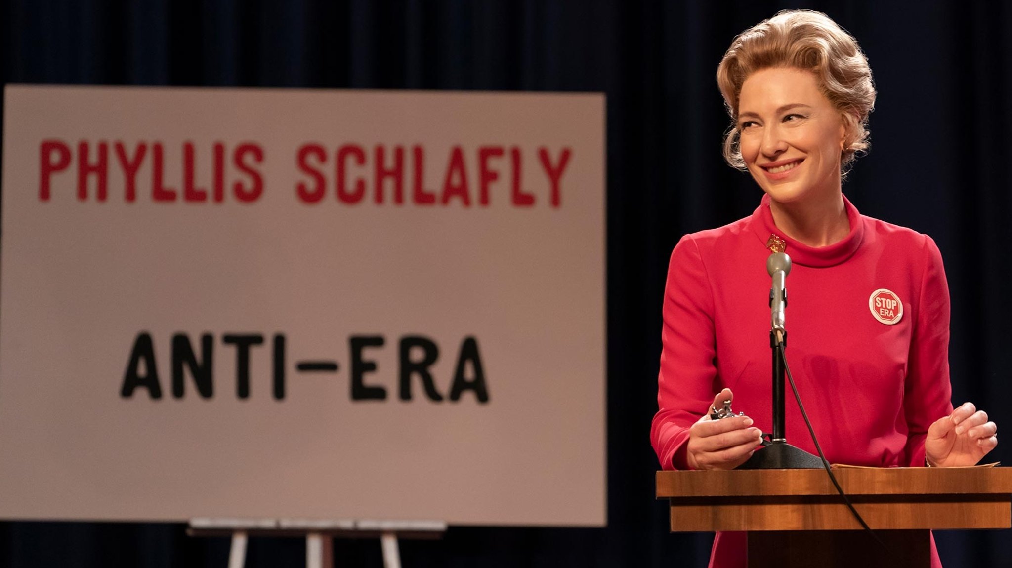 Cate Blanchett als Phyllis Schlafly hält eine Anti-ERA-Rede