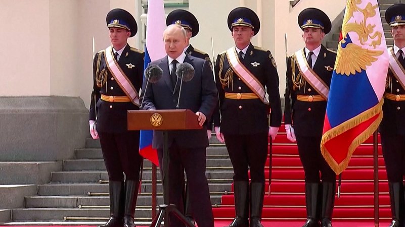 Nach dem Aufstand der Wagner-Truppen hat Präsident Putin Montagabend im russischen Fernsehen eine kurze Rede gehalten. 