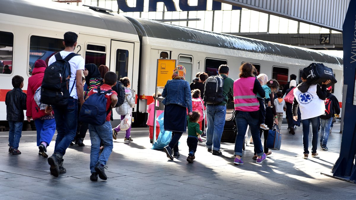 Zehn Jahre nach "Wir schaffen das": Fünf Kommunen berichten