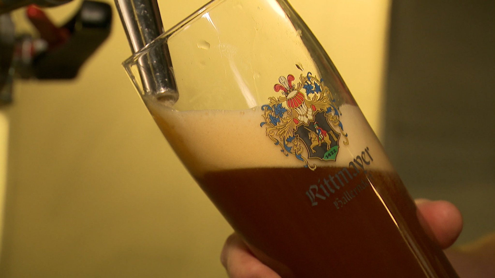 Brauereien leiden unter teurer Braugerste: Wird Bier teurer?