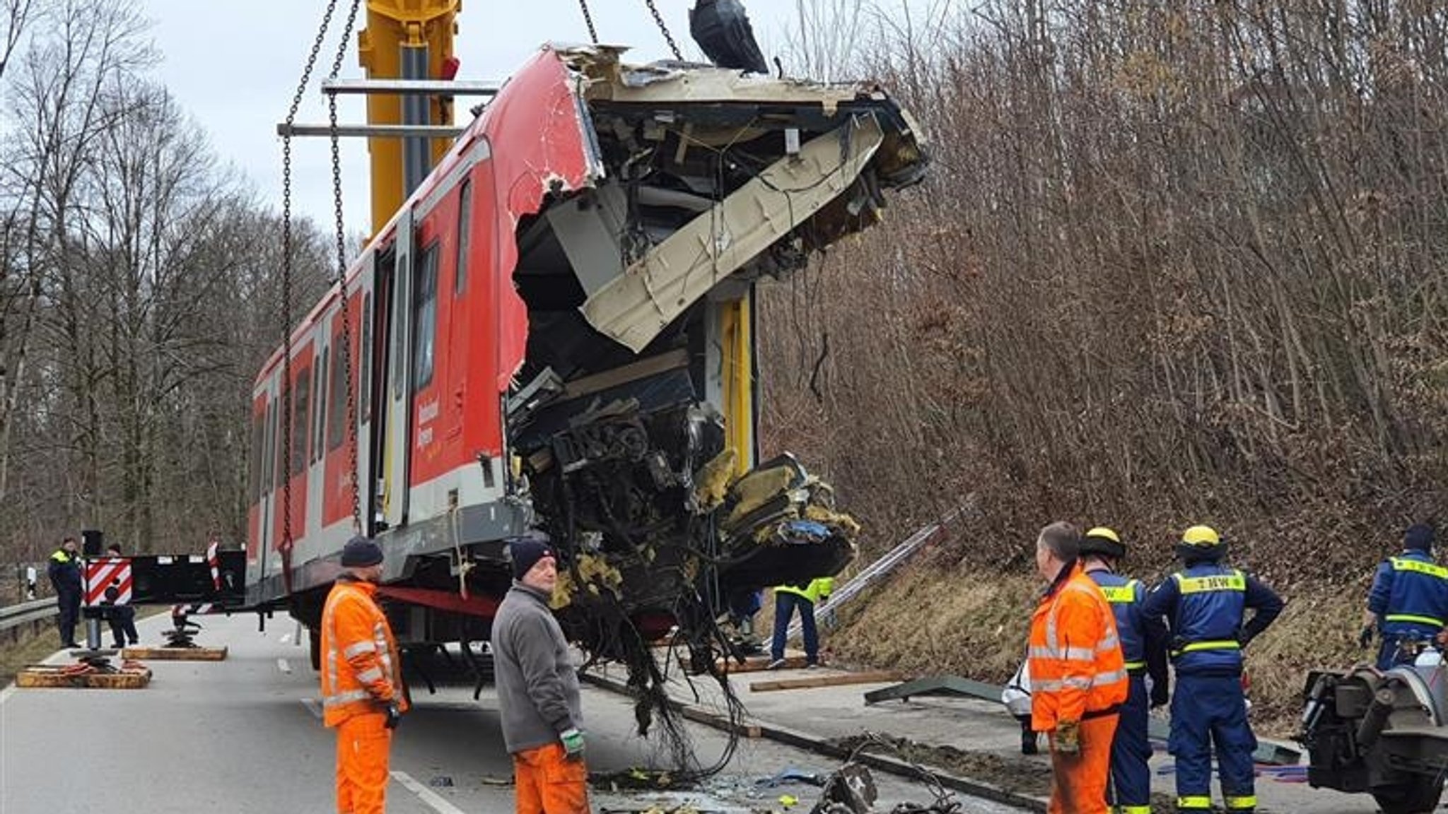 S-Bahn-Unglück in Schäftlarn: Wrack wird am Samstag verladen 