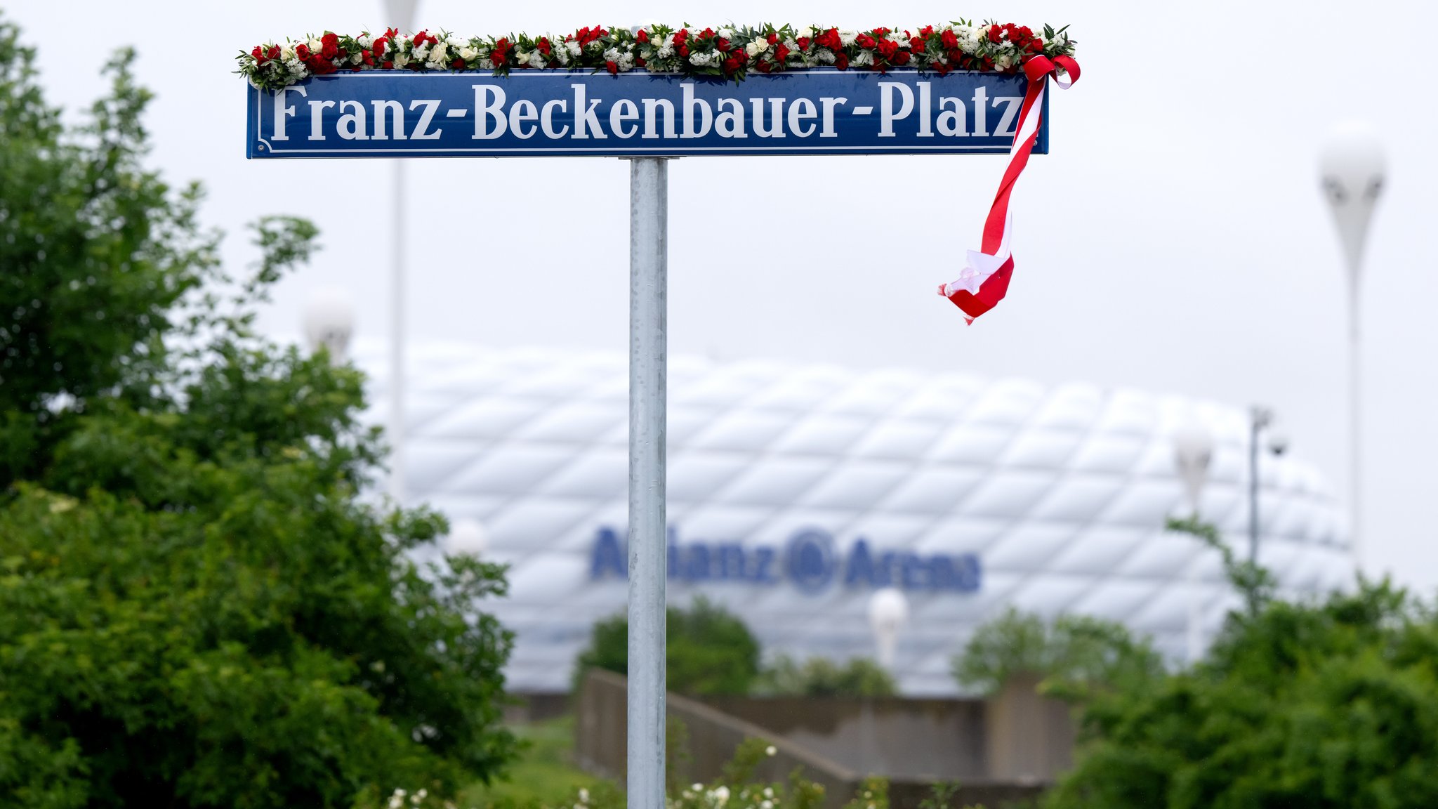 "Große Ehre": Franz-Beckenbauer-Platz in München eingeweiht