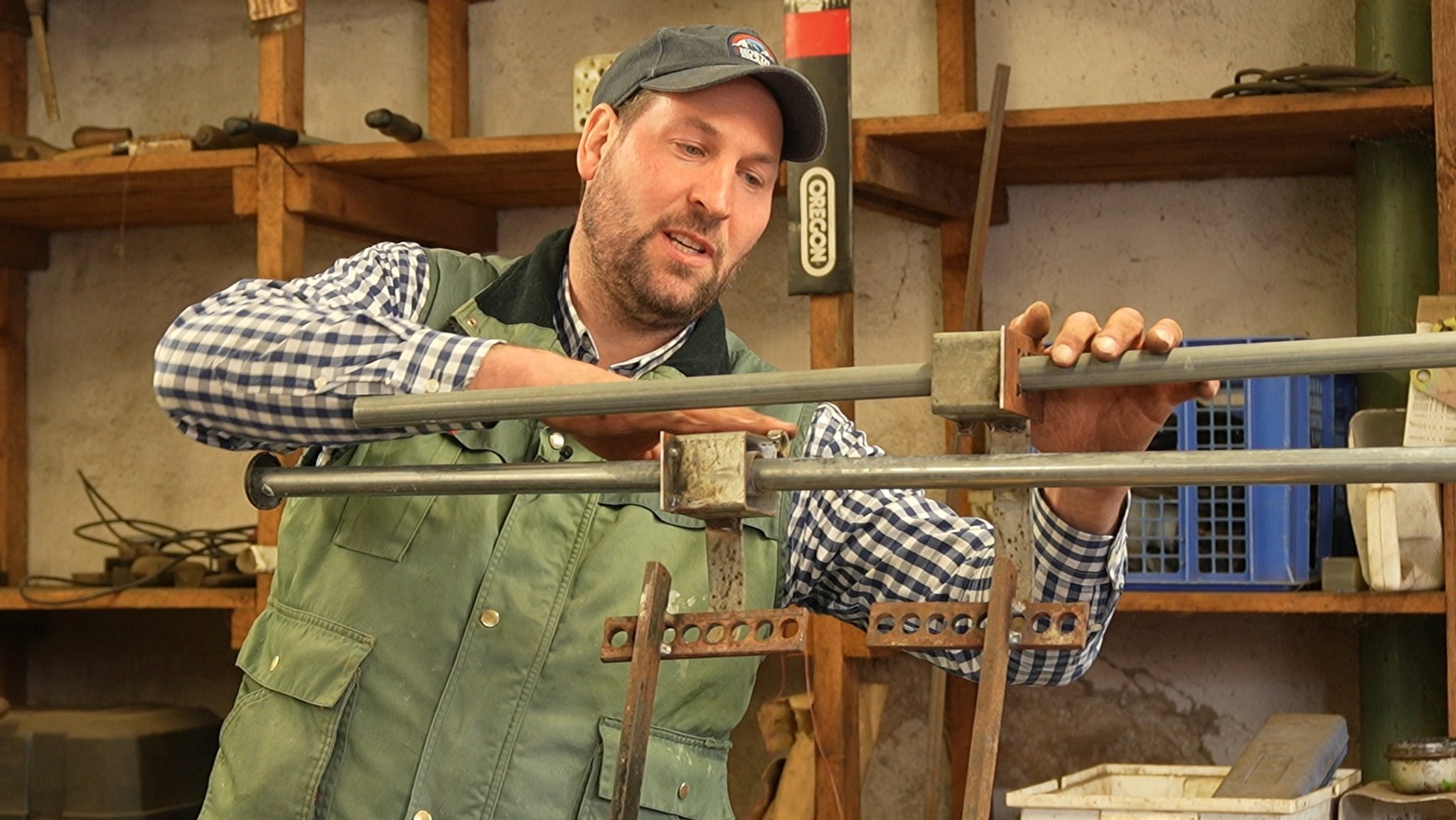 Landwirt Engelbert Rath und sein Prototyp