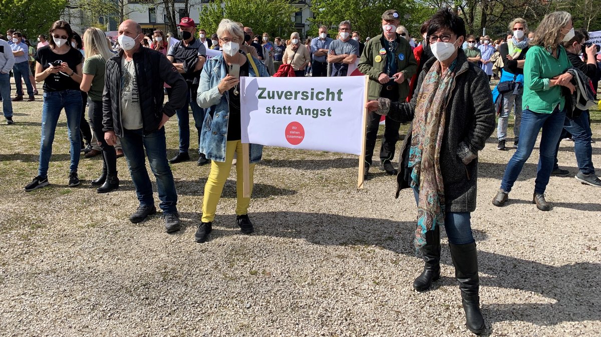 Friedliche "Kundgebung für den Mittelstand" in Rosenheim