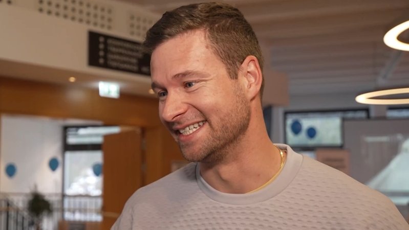 Doppelolympiasieger Johannes Lochner im Interview | Bild: Bayerischer Rundfunk Doppelolympiasieger Johannes Lochner im Interview