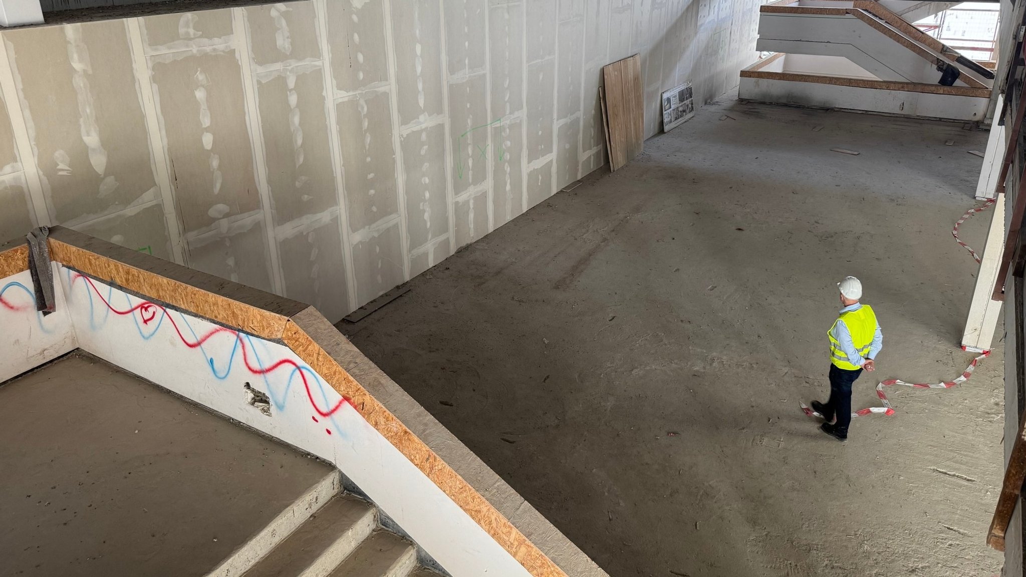 Die Sanierung des Mainfranken Theaters wird immer teurer. | Bild: Bildrechte: Pirmin Breninek/BR Die Sanierung des Mainfranken Theaters wird immer teurer.