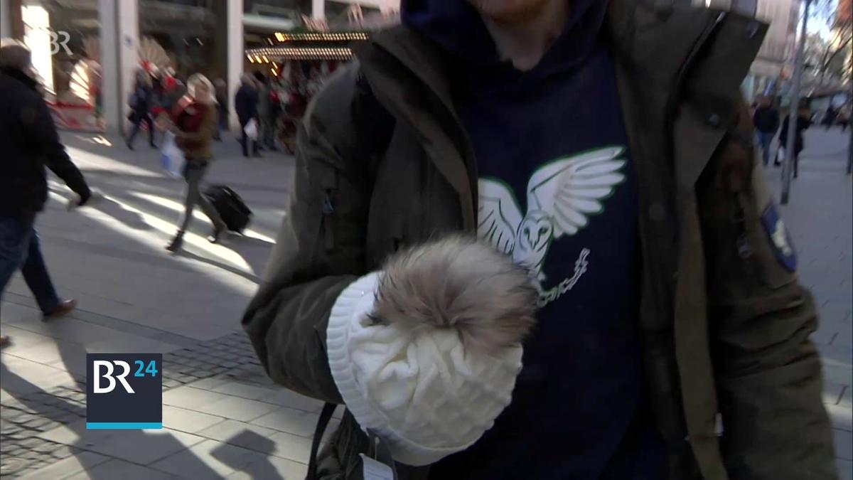 Ãrger um BommelmÃ¼tzen : Hundefell am Kopf