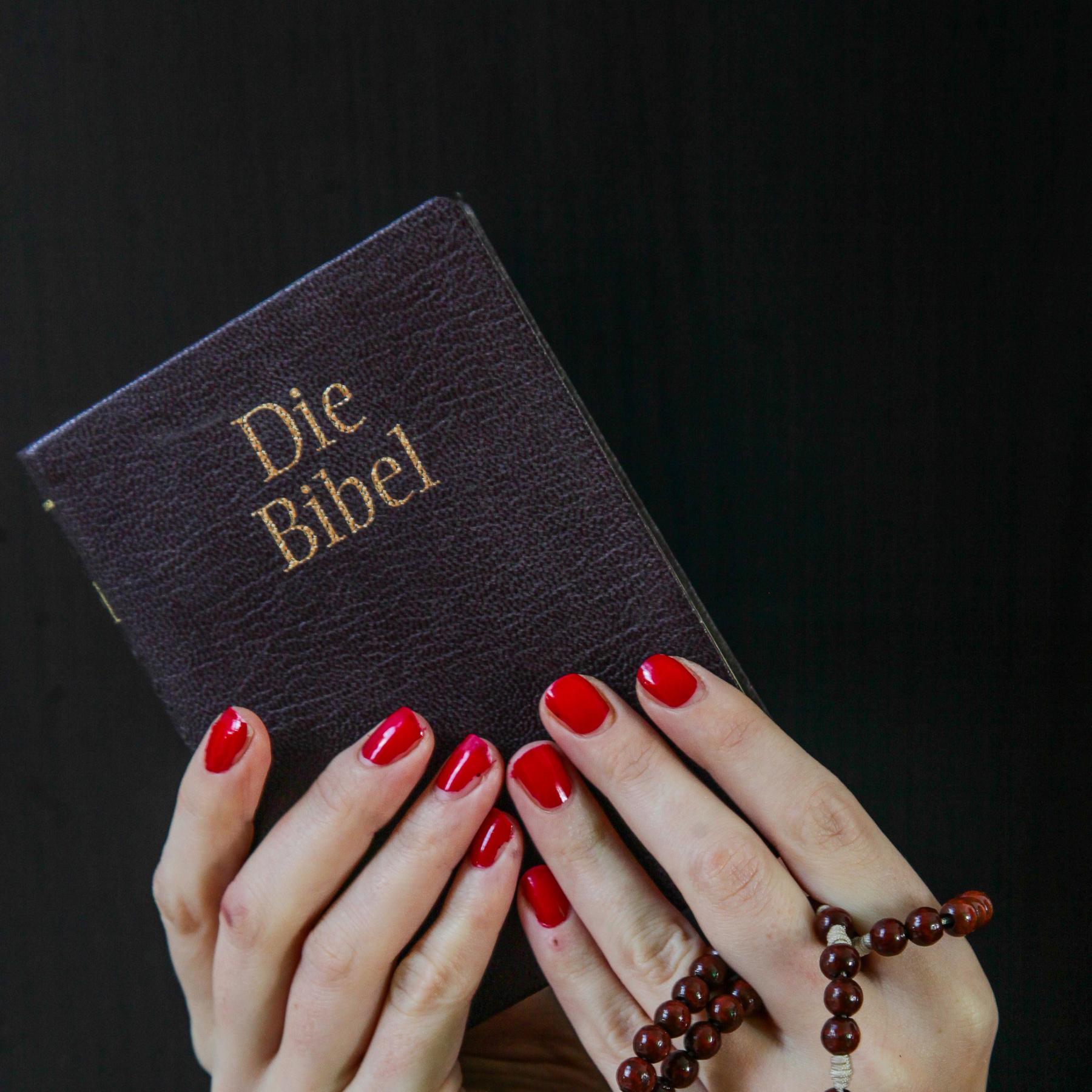 Patriarchale Kirche - Warum dürfen Frauen keine Priesterinnen werden? episode artwork
