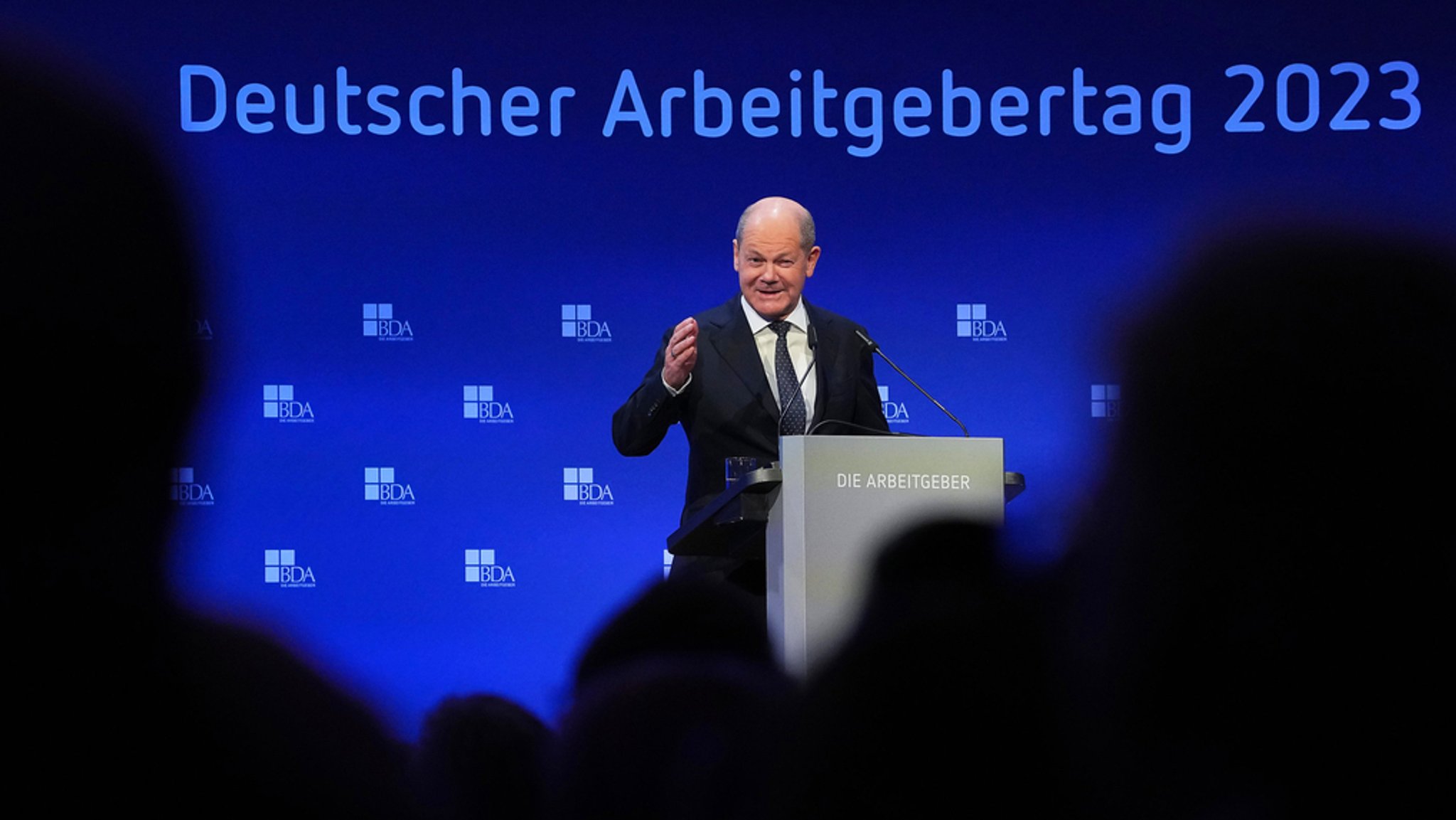 Bundeskanzler Olaf Scholz (SPD) spricht während des Deutschen Arbeitgebertages 2023.