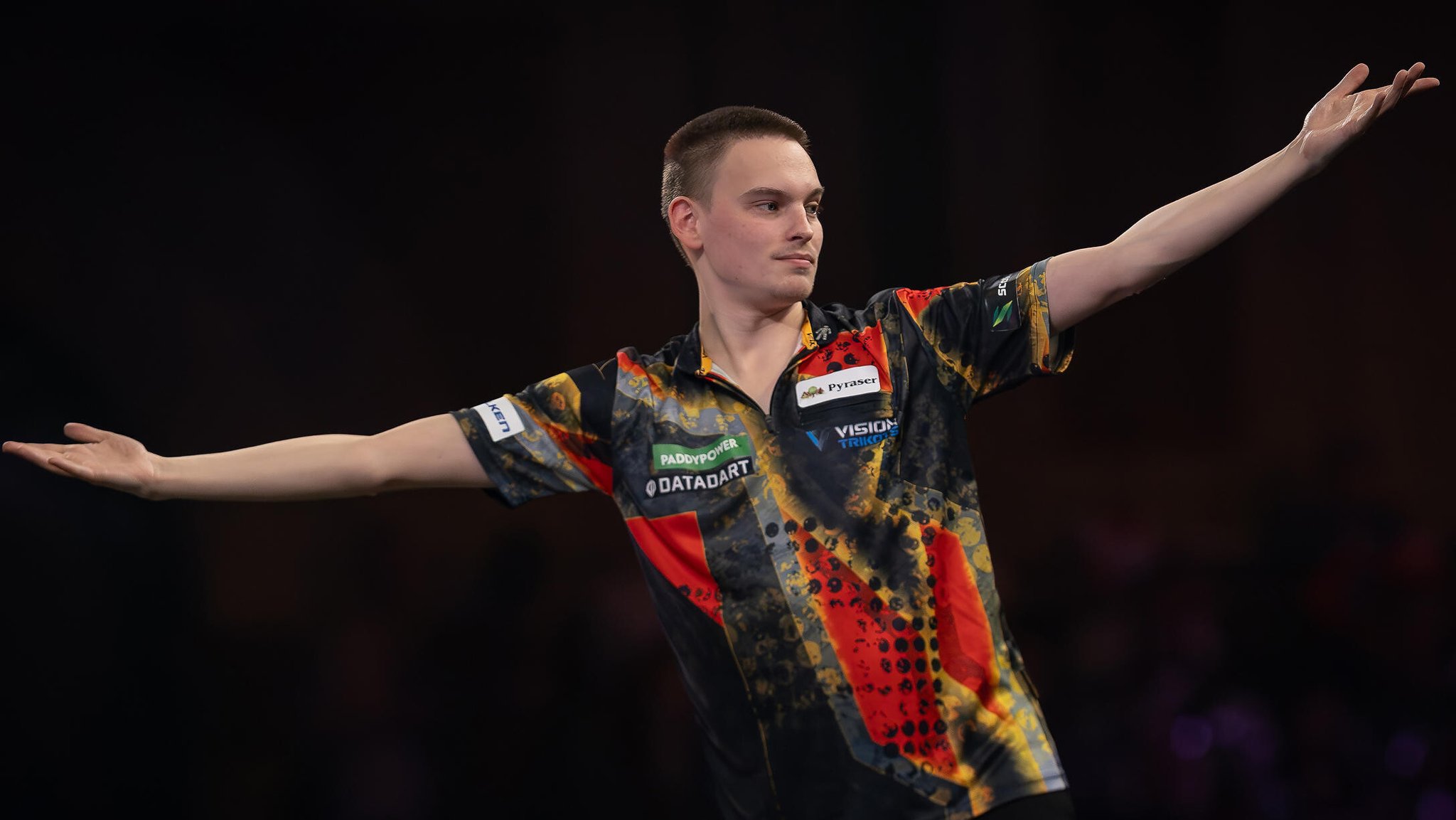 Ricardo "Pikachu" Pietreczko bei der Darts-WM 2025 | Bild: picture alliance / firo Sportphoto/PSI | Ian Stephen Ricardo "Pikachu" Pietreczko bei der Darts-WM 2025