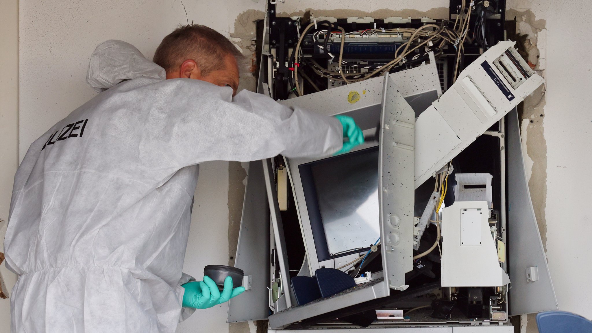 Wegen Angst vor Sprengstoff: Geldautomaten nachts geschlossen