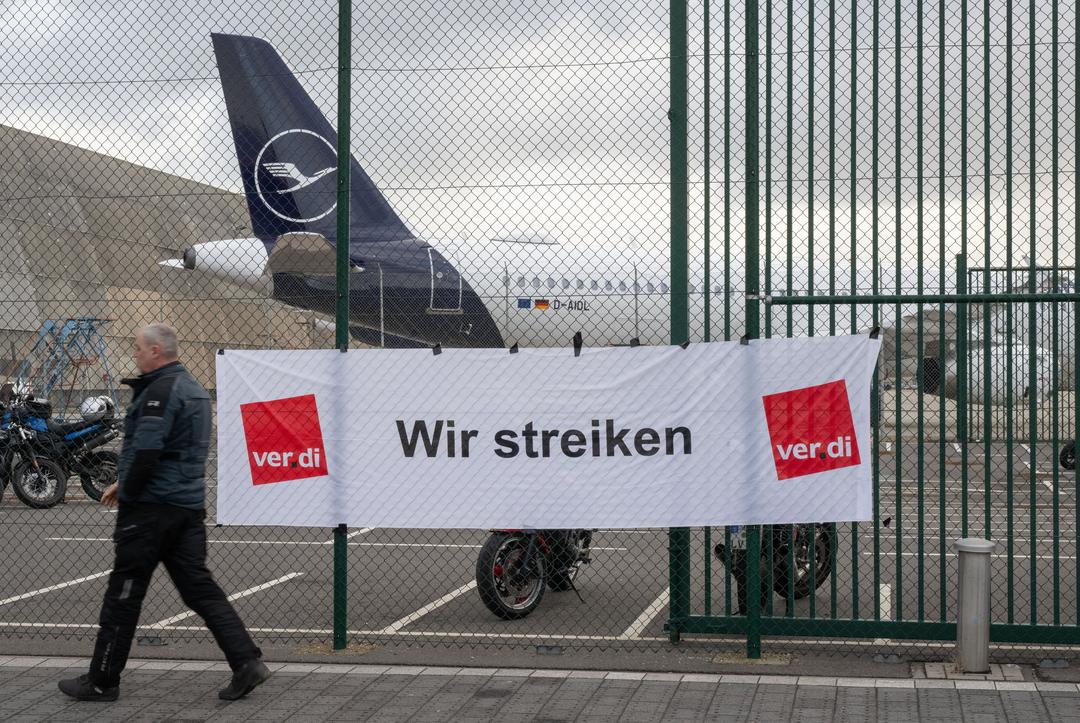 Bodenpersonal Der Lufthansa Streikt Erneut | BR24