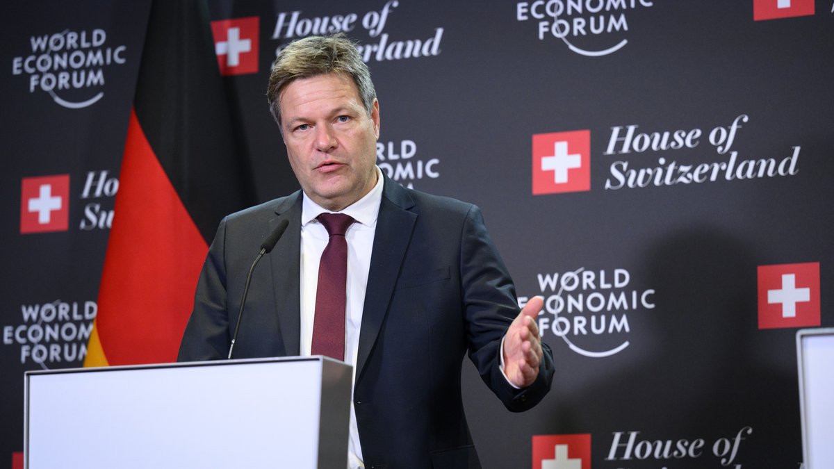 16.01.23: Bundeswirtschaftsminister Habeck beim Weltwirtschaftsforum in Davos.