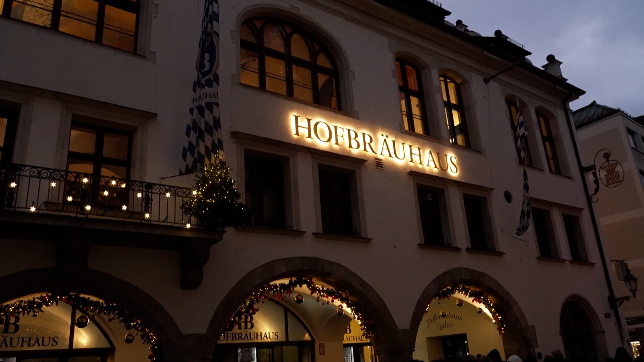 Blick aufs Münchner Hofbräuhaus.