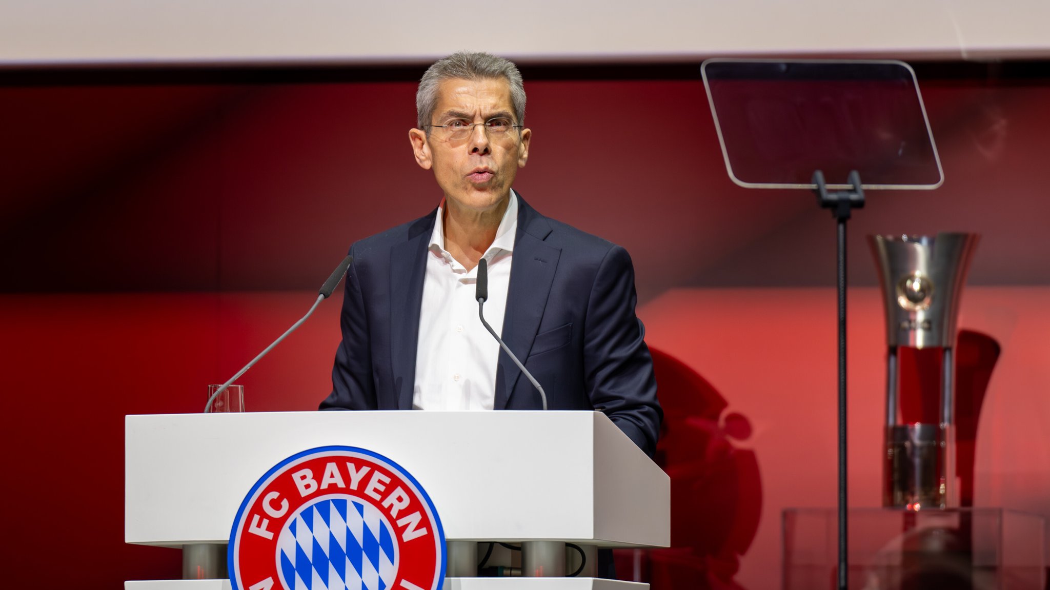 Finanzboss verlässt FCB: Wechselt Diederich zur Deutschen Bank?