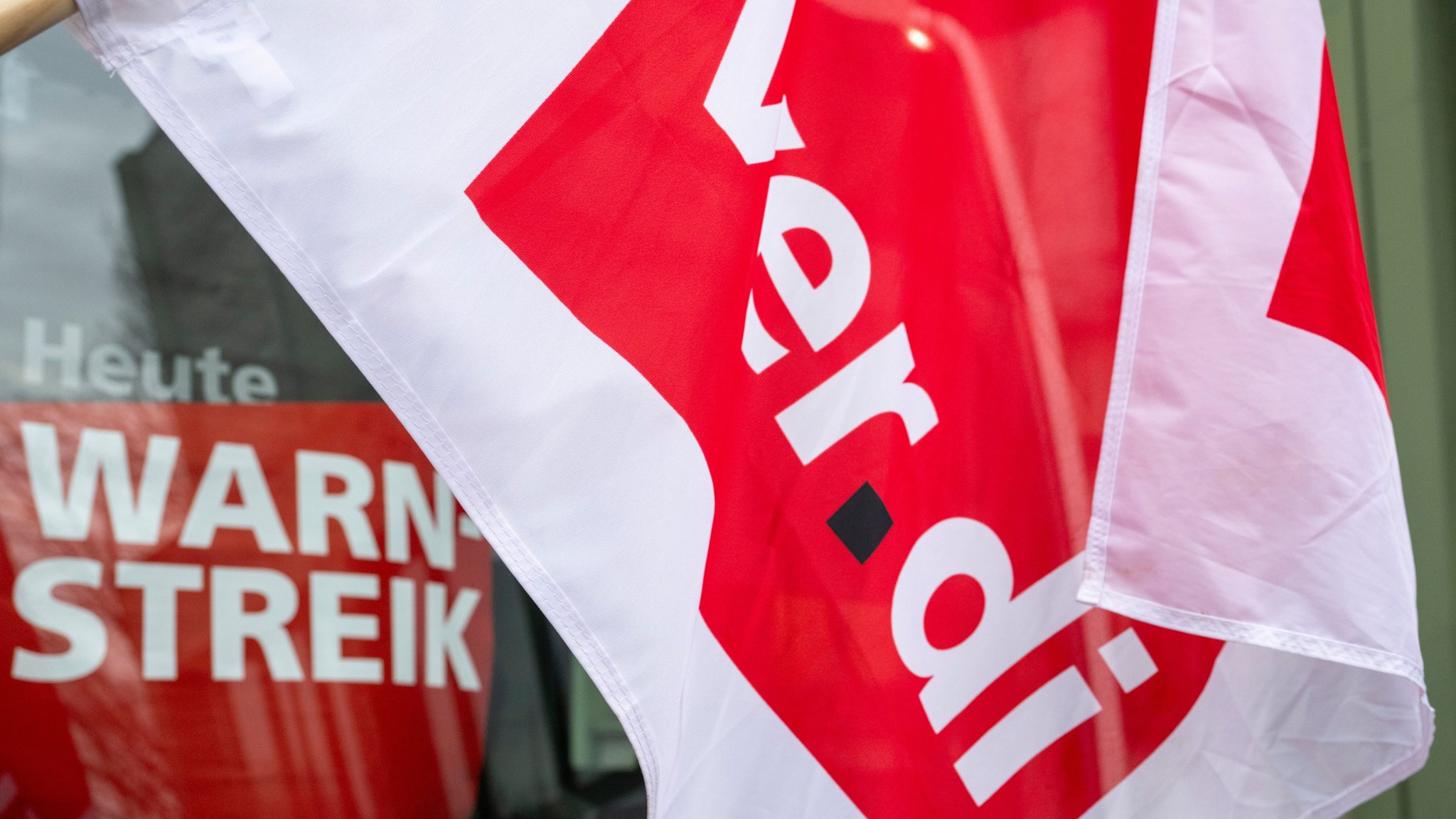 Wieder Warnstreiks im Nahverkehr in Augsburg und Nürnberg