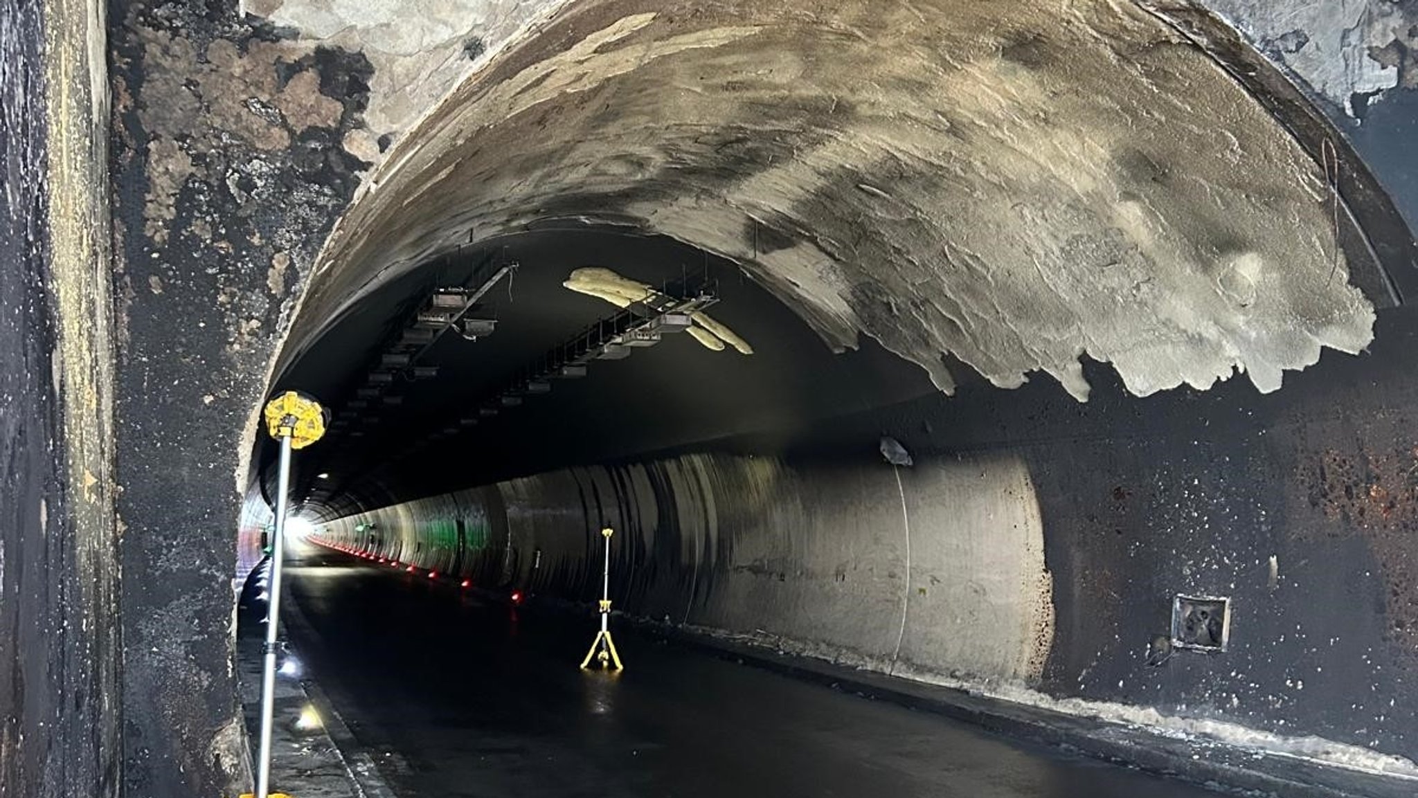 Brandschäden im Tunnel Brentenberg auf der A10 Tauernautobahn | Bild: ASFINAG Brandschäden im Tunnel Brentenberg auf der A10 Tauernautobahn