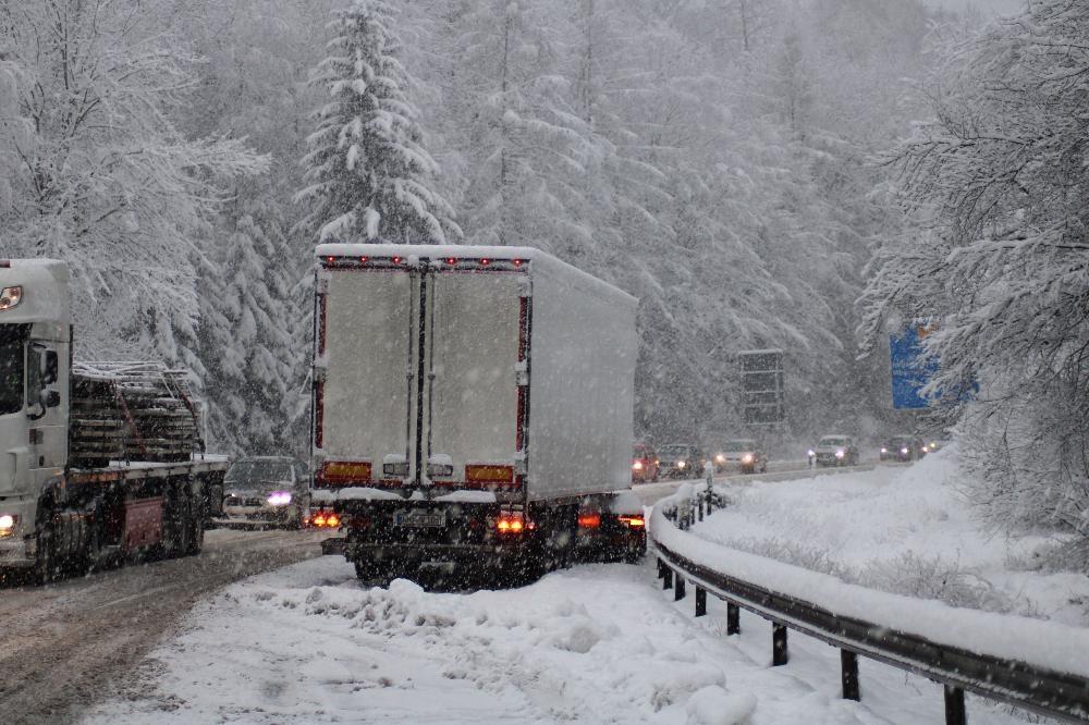 Behinderungen Durch Schnee In Ostbayern - Auch Schulausfälle | BR24