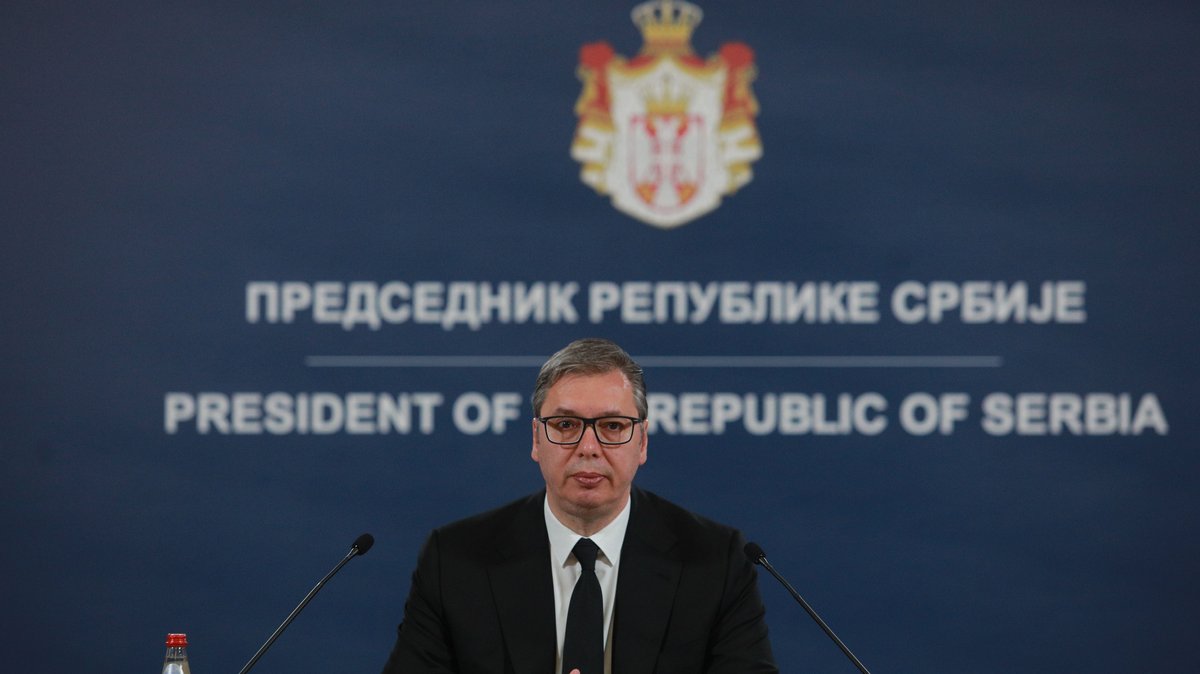 Präsident Vucic kündigt Entwaffnungskampagne für Serbien an