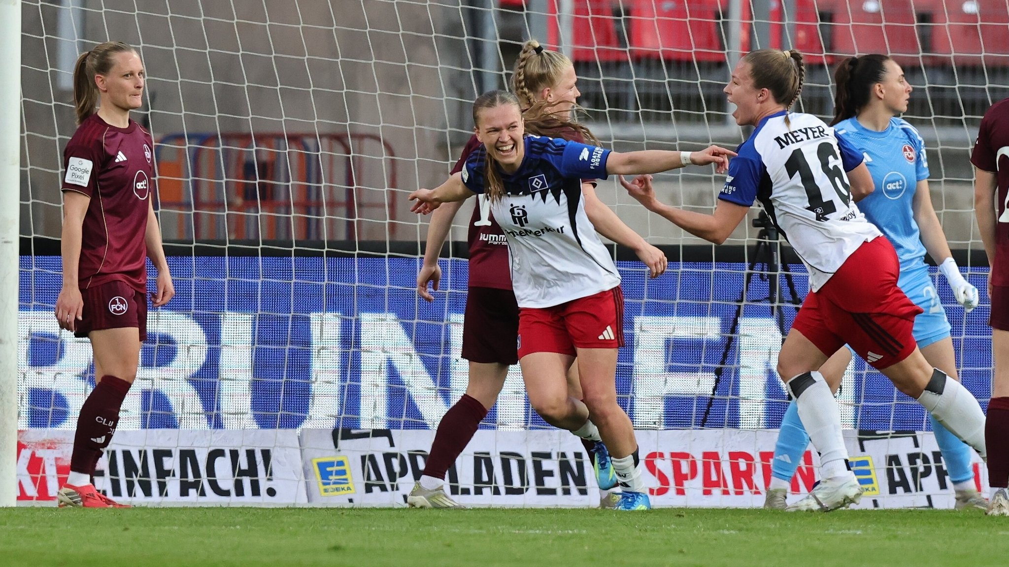 Punktverlust im Abstiegsduell: Clubfrauen verlieren gegen HSV
