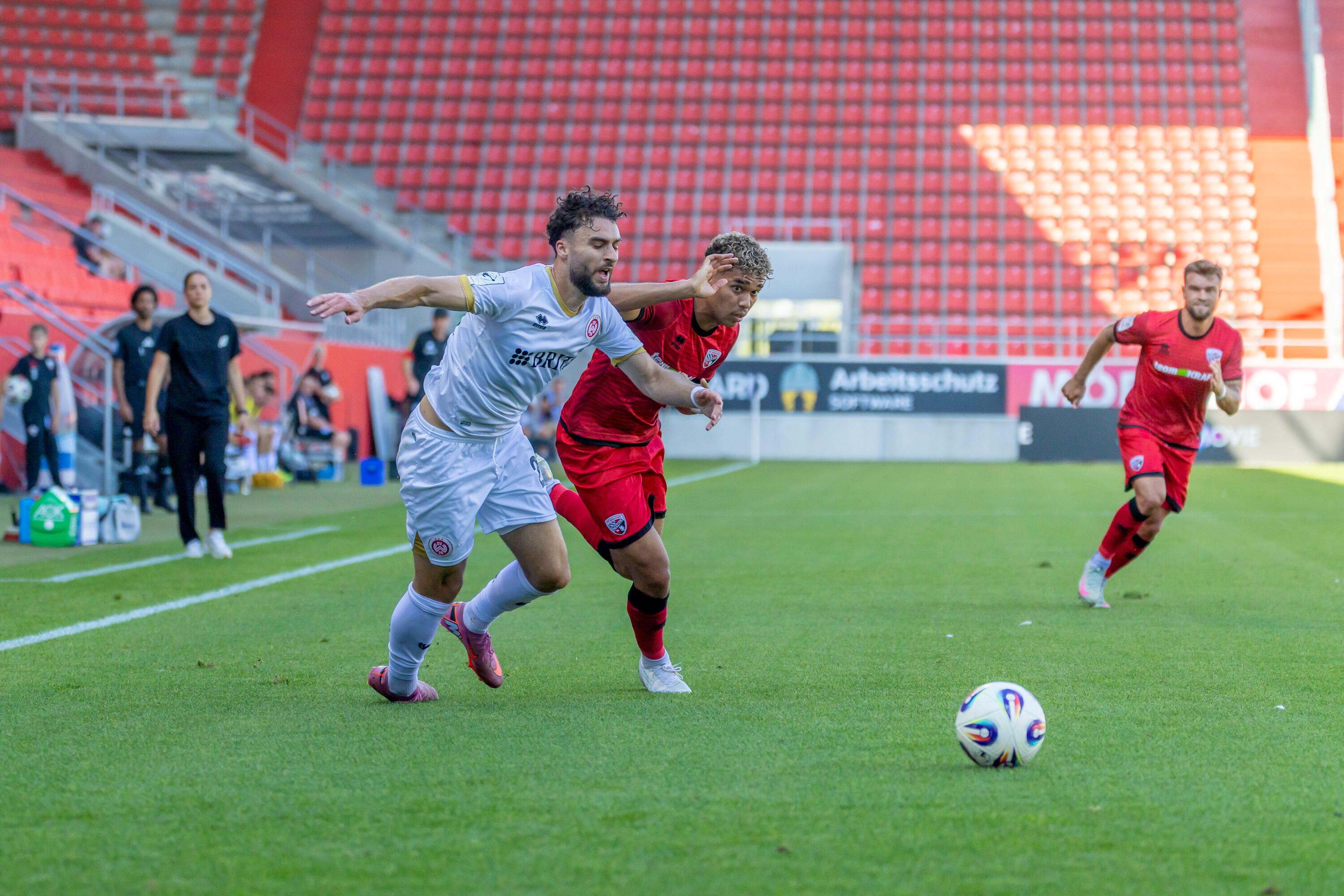 Spielszene: FC Ingolstadt - SV Wehen Wiesbaden