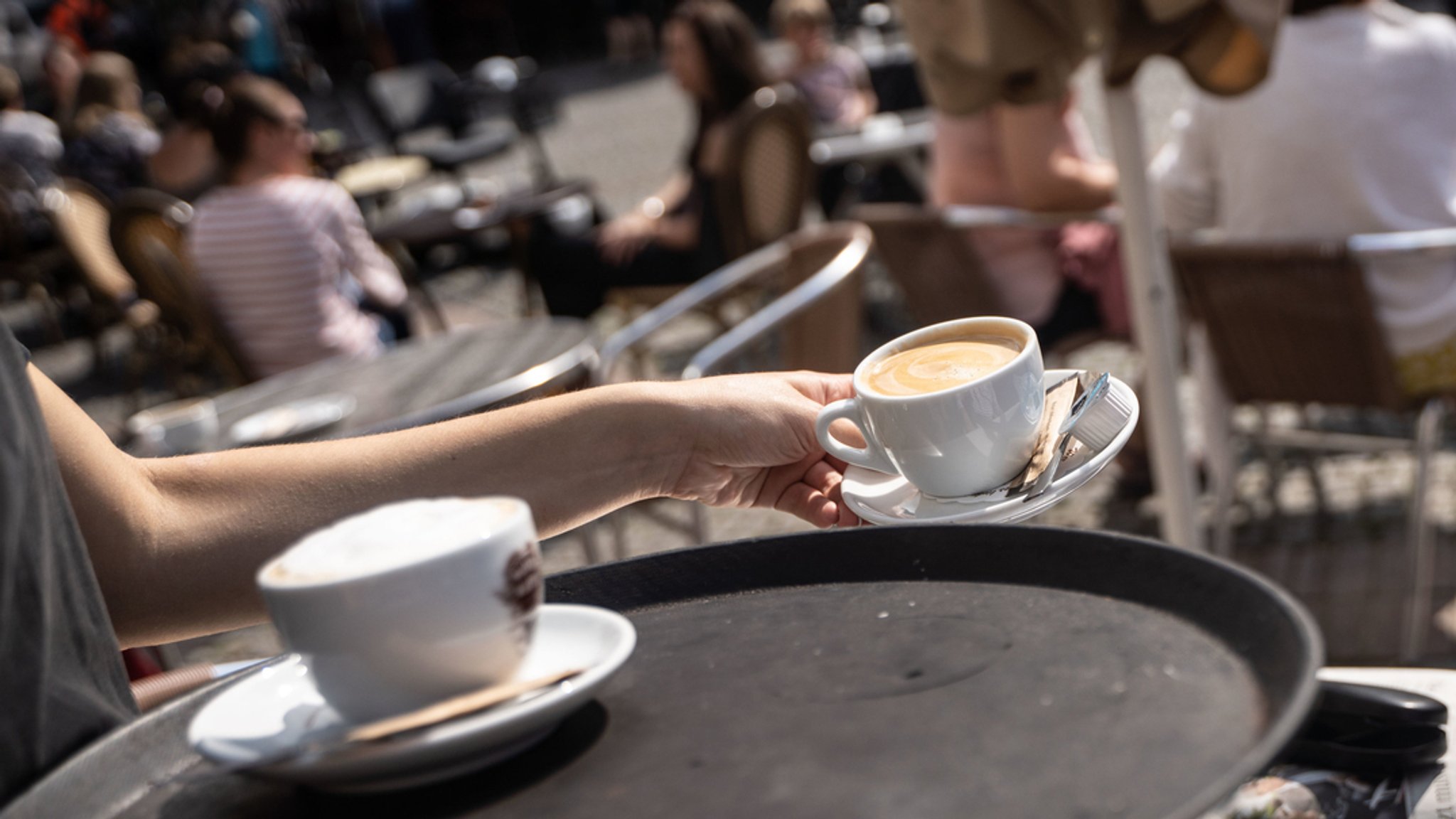 Bedienung in einem Café